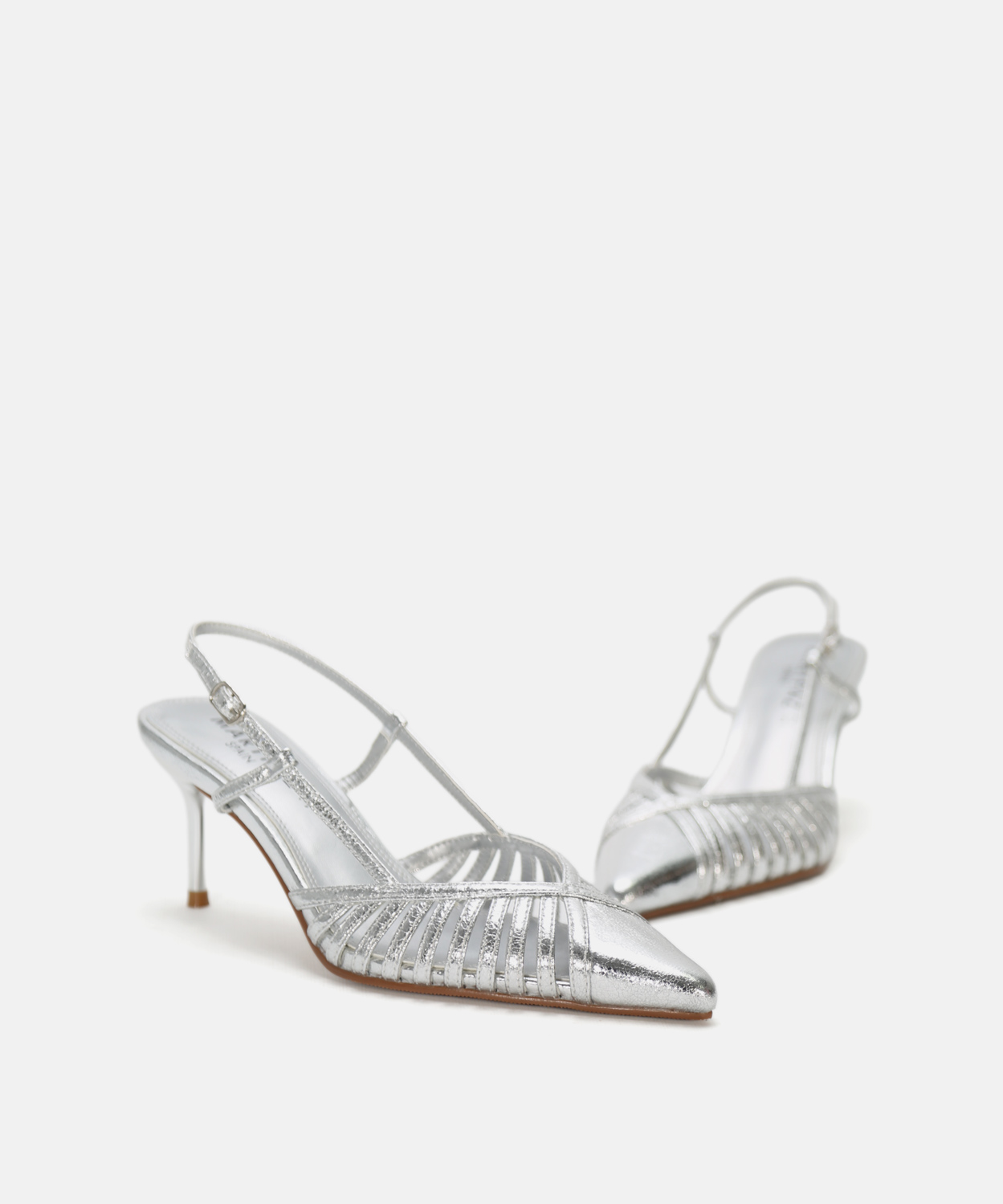 Zapato tac&oacute;n fino tiras image number null